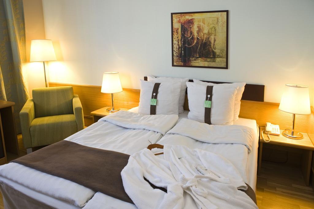 Holiday Inn Турку Стая снимка